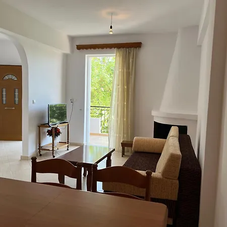Tsaousi Holiday home Caush